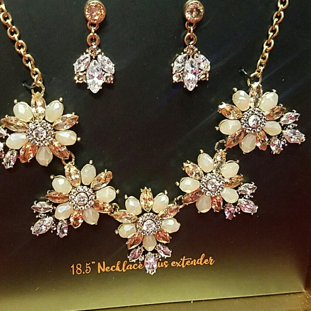 Necklace set - Picture 2 of 3